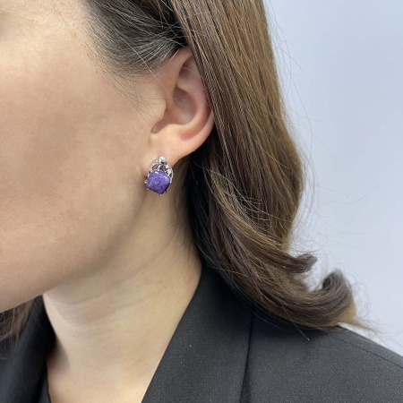 Купить оптом серьги из серебра с чароитами и фианитами 2340460984 от Krasnoe