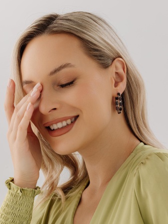 Купить оптом серьги из серебра с гранатами 2340151183 от Krasnoe