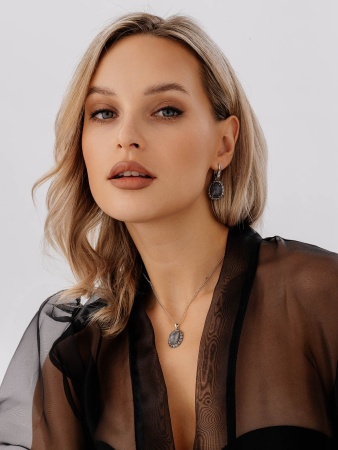 Купить оптом серьги из серебра с лабрадоритами 2310Л05173-1 от Krasnoe