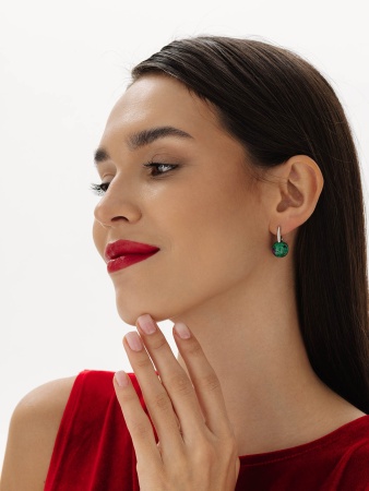 Купить оптом серьги из серебра с рубин-цоизитами 2340594318 от Krasnoe