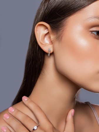 Купить оптом серьги из серебра с фианитами 2340200215 от Krasnoe