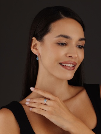 Купить оптом серьги из серебра с топазами и топазами 2340075884 от Krasnoe