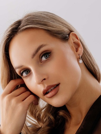 Купить оптом серьги из серебра с фианитами 2340201799 от Krasnoe