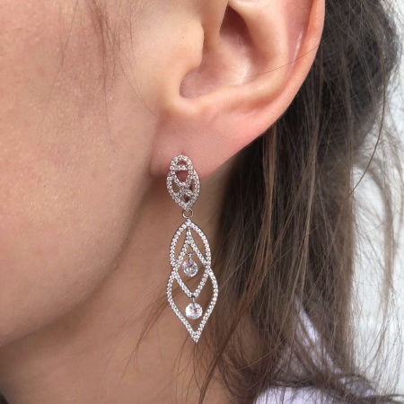 Купить оптом серьги из серебра с фианитами 2340200782л от Krasnoe