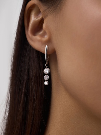 Купить оптом серьги из серебра с фианитами 2340200617 от Krasnoe