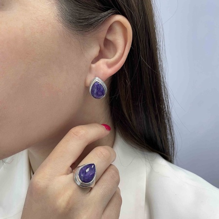 Купить оптом серьги из серебра с чароитами 2310460977 от Krasnoe