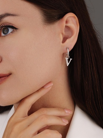 Купить оптом серьги из серебра с фианитами 2340205862л от Krasnoe