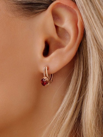 Купить оптом серьги из серебра с гранатами и фианитами 2320820995 от Krasnoe