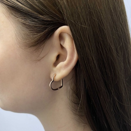 Купить оптом серьги из серебра без вставок 2320401893 от Krasnoe