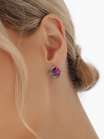 Оптом серьги из серебра с звездчатыми рубинами 2310941601-3 цена от Krasnoe Купить оптом серьги из серебра с звездчатыми рубинами 2310941601-3 от Krasnoe