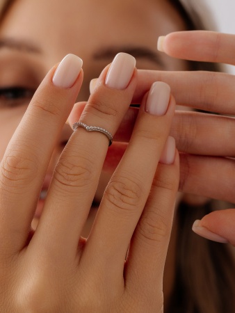 Купить оптом кольцо из серебра без вставок 1340405464 от Krasnoe