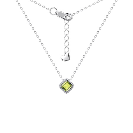 Купить оптом колье из серебра с хризолитом и фианитами 8340131875л-3-45 от Krasnoe