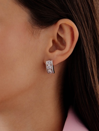 Купить оптом серьги из серебра с фианитами 2340201336 от Krasnoe