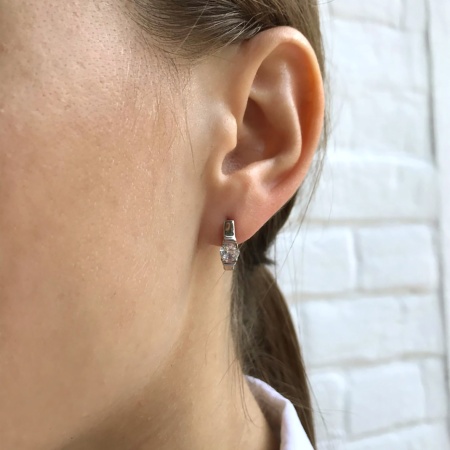 Купить оптом серьги из серебра с фианитами 2340200264 от Krasnoe