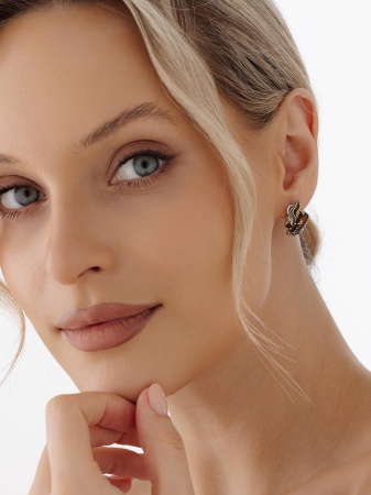 Купить оптом серьги из серебра с кристалл ювелирныйами и фианитами 2317882120л-42 от Krasnoe