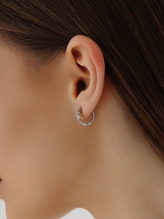 Оптом серьги из серебра с фианитами 2340205826л цена от Krasnoe Купить оптом серьги из серебра с фианитами 2340205826л от Krasnoe