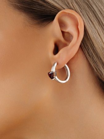 Купить оптом серьги из серебра с гранатами 2340155539 от Krasnoe