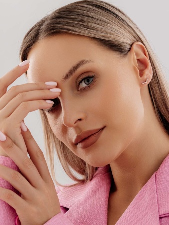 Купить оптом пусеты из серебра с фианитами 2340205454л от Krasnoe