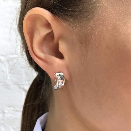 Купить оптом серьги из серебра с фианитами 2340201157 от Krasnoe