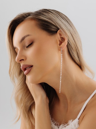 Купить оптом серьги из серебра с фианитами 2340200603 от Krasnoe