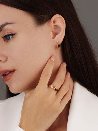 Купить оптом серьги из серебра с гранатами 2320155500 от Krasnoe