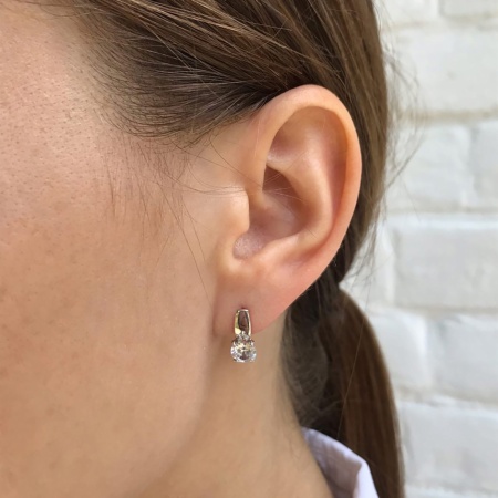 Купить оптом серьги из серебра с фианитами 2340200259 от Krasnoe